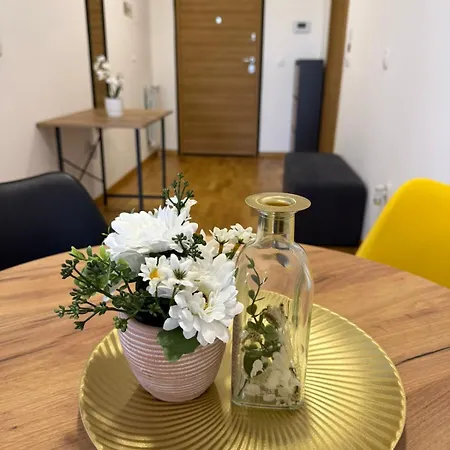 Aura In Centre With Free Parking Апартаменты Скопье